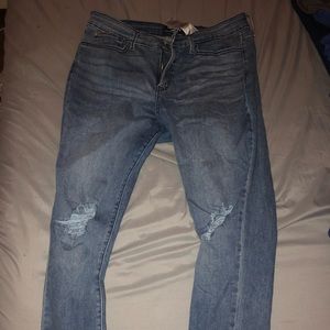 14 denizen Levi Jeans — Super Stretchy and comfy